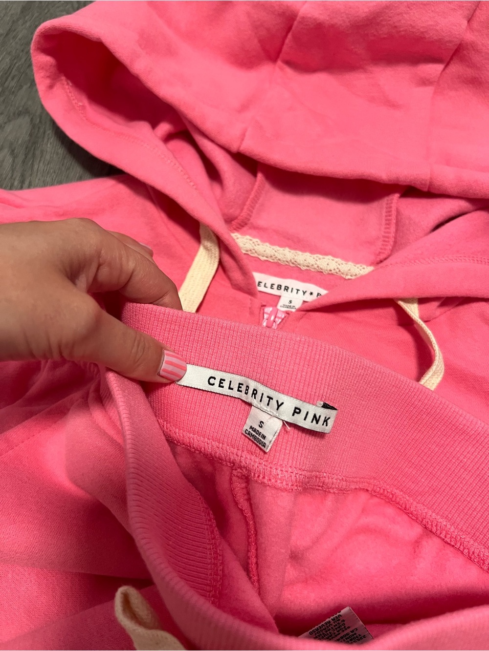 NWOT-Bright Pink Zip Hoodie & Jogger Set - Picture 2 of 4